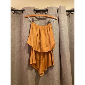 USED Lulu's Yellow Romper *NOTE SMALL OIL STAIN, OTHERWISE PERFECT CONDITION*